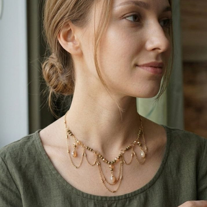 Refined aesthetic accessory