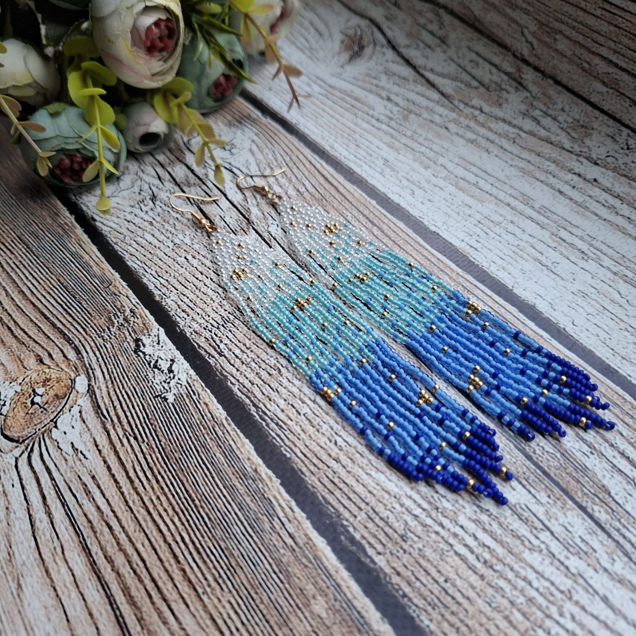 Feminine elegant earrings with white and blue color palette